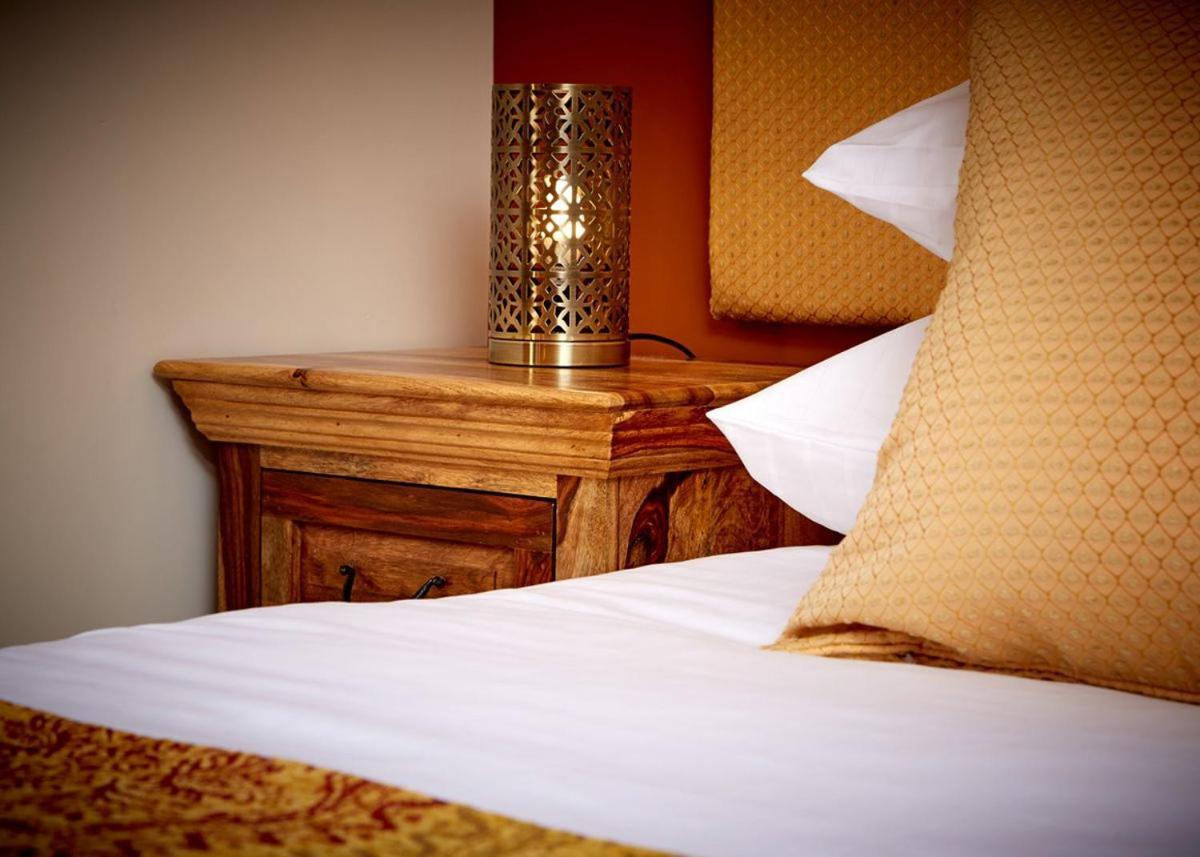 North Star Sanctum Hotel Garton Buitenkant foto